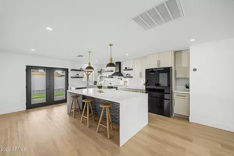 Kitchen - 1835 E Manhatton Dr, Tempe, AZ 85282 photo 1 of 5