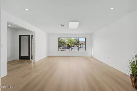 Living - 1835 E Manhatton Dr, Tempe, AZ 85282 photo 3 of 7