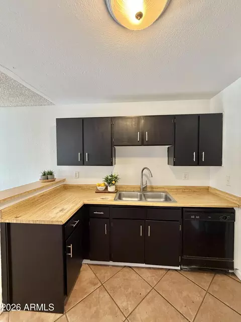Kitchen - 457 E 9th Ave, Mesa, AZ 85204 photo 10 of 13