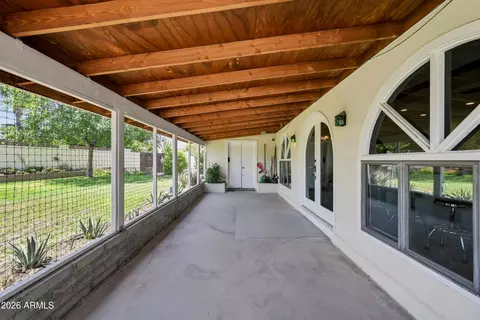 Exterior - 3827 E Mercer Ln, Phoenix, AZ 85028 photo 4 of 11