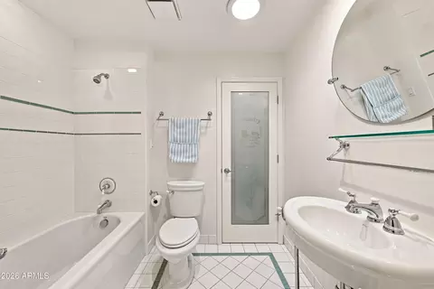 Bath - 3827 E Mercer Ln, Phoenix, AZ 85028 photo 2 of 2