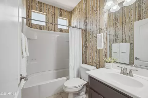 Bath - 4154 E Pony Ln, Gilbert, AZ 85295 photo 4 of 4