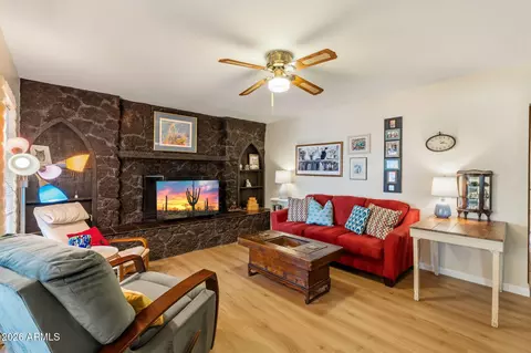 Living - 3447 E Coolidge St, Phoenix, AZ 85018 photo 2 of 3