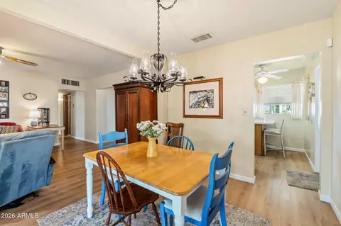 Dining - 3447 E Coolidge St, Phoenix, AZ 85018 photo 2 of 2