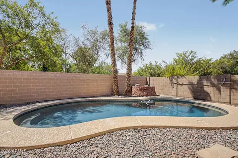 Exterior - 1098 S Roca St, Gilbert, AZ 85296 photo 3 of 6