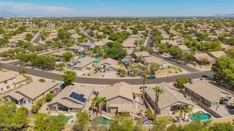 View/Area - 1098 S Roca St, Gilbert, AZ 85296 photo 6 of 9