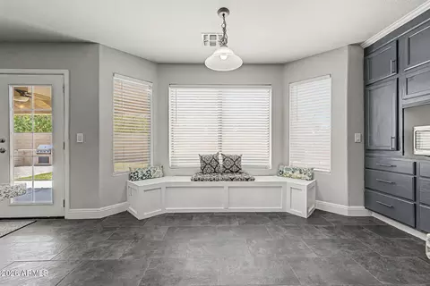 Entry Way - 1098 S Roca St, Gilbert, AZ 85296 photo 2 of 3
