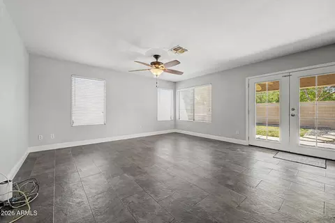 Living - 1098 S Roca St, Gilbert, AZ 85296 photo 5 of 7