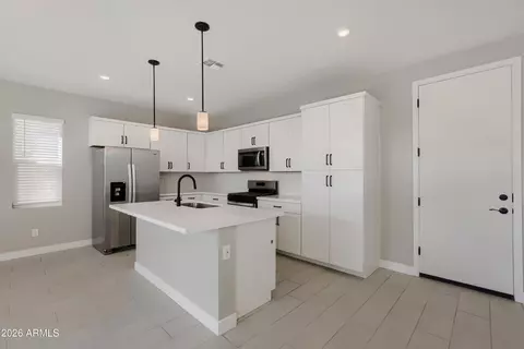 Kitchen - 1839 E Kramer St, Mesa, AZ 85203 photo 5 of 6