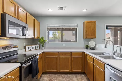 Kitchen - 11437 E Flower Ave, Mesa, AZ 85208 photo 2 of 3