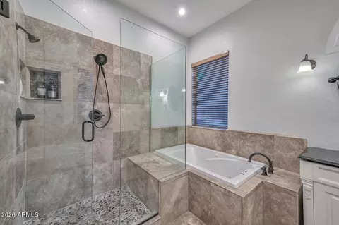 Bath - 4236 E Tether Trl, Phoenix, AZ 85050 photo 5 of 5