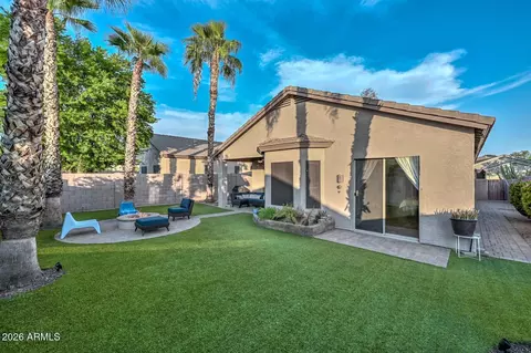 Exterior - 4236 E Tether Trl, Phoenix, AZ 85050 photo 10 of 12