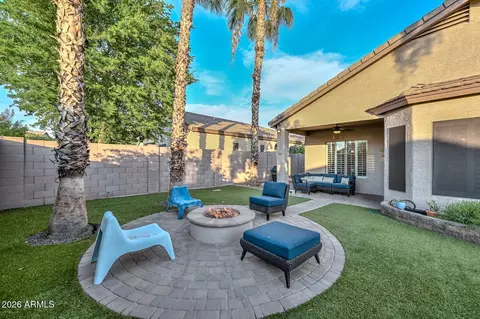 Exterior - 4236 E Tether Trl, Phoenix, AZ 85050 photo 9 of 12