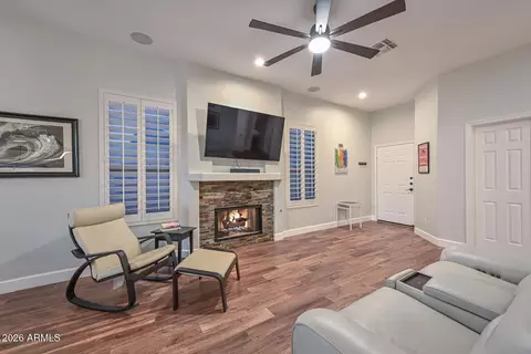 Living - 4236 E Tether Trl, Phoenix, AZ 85050 photo 1 of 2