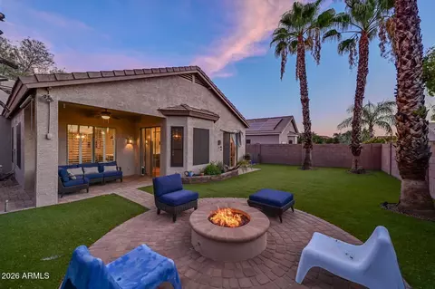 Exterior - 4236 E Tether Trl, Phoenix, AZ 85050 photo 8 of 12
