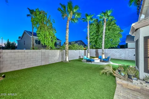 Exterior - 4236 E Tether Trl, Phoenix, AZ 85050 photo 6 of 12