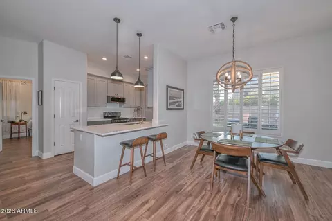 Dining - 4236 E Tether Trl, Phoenix, AZ 85050 photo 2 of 3