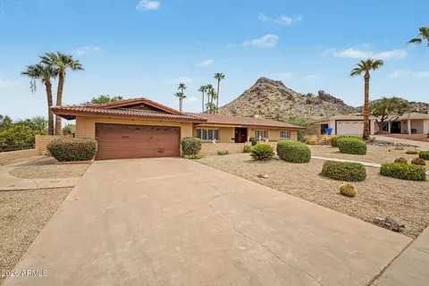 Exterior - 2302 E Lincoln Cir, Phoenix, AZ 85016 photo 1 of 8