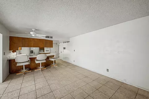 Living - 2302 E Lincoln Cir, Phoenix, AZ 85016 photo 6 of 6