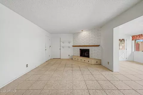 Living - 2302 E Lincoln Cir, Phoenix, AZ 85016 photo 5 of 6