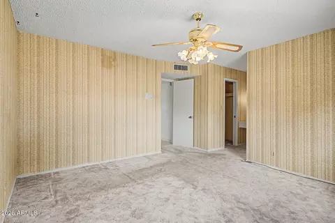 Bedroom - 2302 E Lincoln Cir, Phoenix, AZ 85016 photo 3 of 7