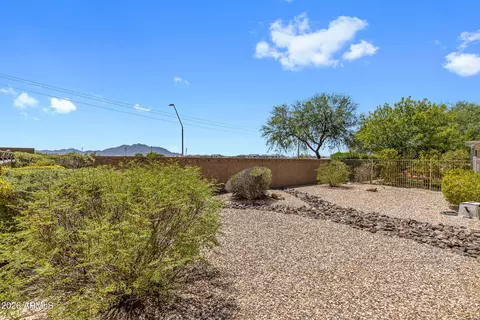 Exterior - 4665 E Blue Spruce Ln, Gilbert, AZ 85298 photo 2 of 9
