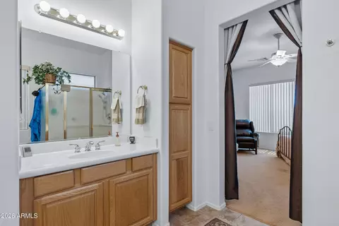Bath - 4665 E Blue Spruce Ln, Gilbert, AZ 85298 photo 4 of 4