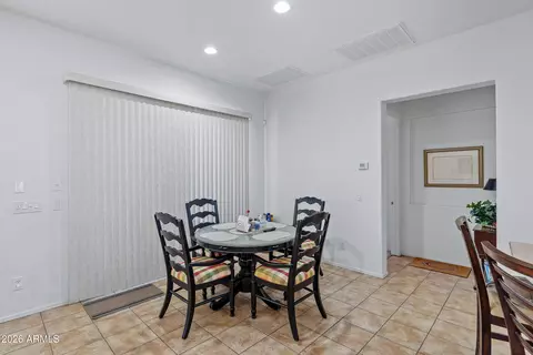 Dining - 4665 E Blue Spruce Ln, Gilbert, AZ 85298 photo 2 of 2