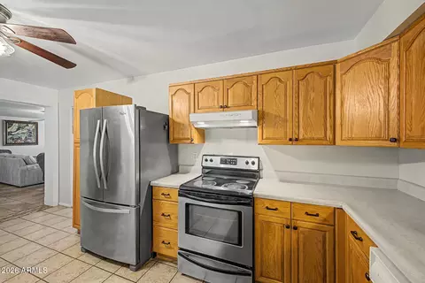 Kitchen - 6402 E Princess Dr, Mesa, AZ 85205 photo 4 of 4