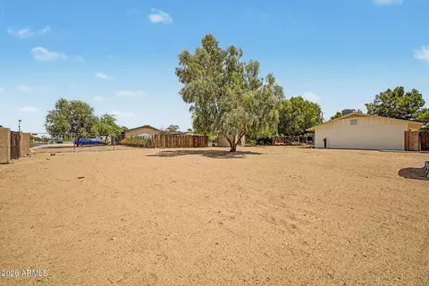 Exterior - 6402 E Princess Dr, Mesa, AZ 85205 photo 9 of 11
