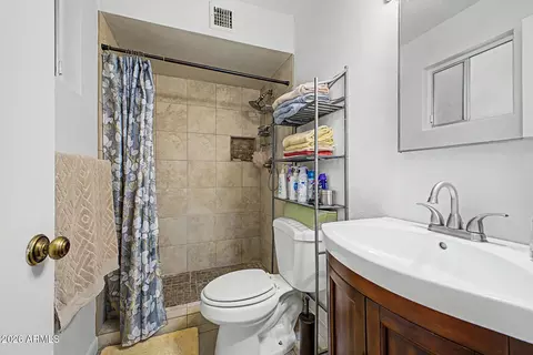 Bath - 6402 E Princess Dr, Mesa, AZ 85205 photo 1 of 3