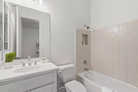 Bath - 3986 E Beechnut Pl, Chandler, AZ 85249 photo 9 of 9