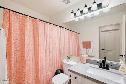Bath - 5712 E Gable Ave, Mesa, AZ 85206 photo 1 of 2