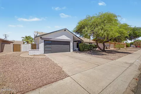 6030 W Riviera Dr, Glendale, AZ 85304