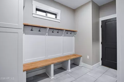 Entry Way - 1019 S Juniper St, Eagar, AZ 85925 photo 6 of 6