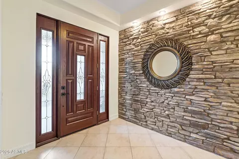 Entry Way - 1435 E Rancho Dr, Phoenix, AZ 85014 photo 2 of 3