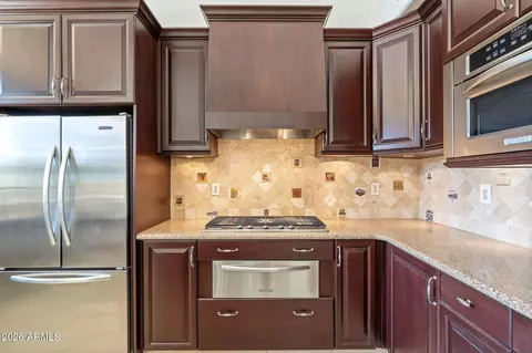 Kitchen - 1435 E Rancho Dr, Phoenix, AZ 85014 photo 2 of 3