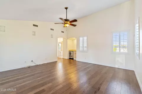 Living - 1435 E Rancho Dr, Phoenix, AZ 85014 photo 7 of 9