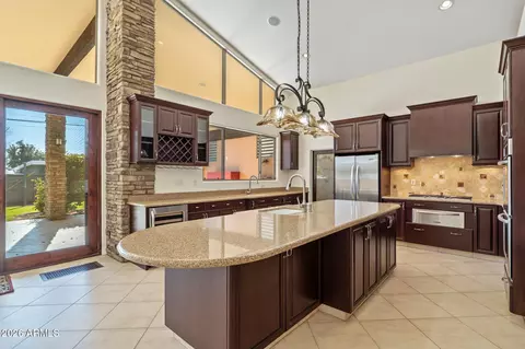 Kitchen - 1435 E Rancho Dr, Phoenix, AZ 85014 photo 1 of 3