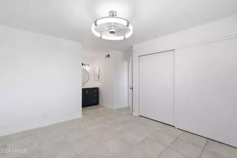 Bedroom - 5525 E Thomas Rd UNIT G7, Phoenix, AZ 85018 photo 6 of 6