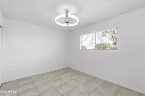Bedroom - 5525 E Thomas Rd UNIT G7, Phoenix, AZ 85018 photo 2 of 6