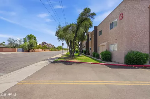Exterior - 5525 E Thomas Rd UNIT G7, Phoenix, AZ 85018 photo 3 of 4