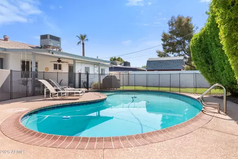 Exterior - 2534 E Meadowbrook Ave, Phoenix, AZ 85016 photo 6 of 6