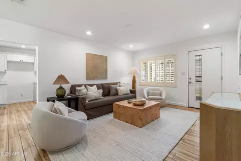 Living - 2534 E Meadowbrook Ave, Phoenix, AZ 85016 photo 1 of 1