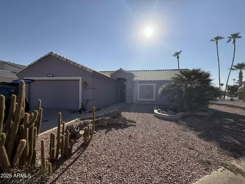 15818 S Kona Cir, Arizona City, AZ 85123