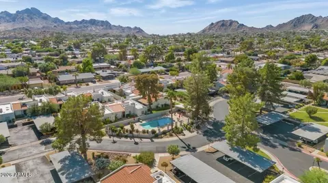 View/Area - 3081 E Cannon Dr, Phoenix, AZ 85028 photo 2 of 2