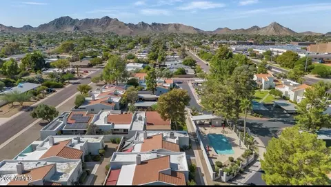 View/Area - 3081 E Cannon Dr, Phoenix, AZ 85028 photo 2 of 2