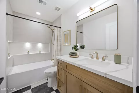 Bath - 6629 E Fairbrook Cir, Mesa, AZ 85205 photo 3 of 3