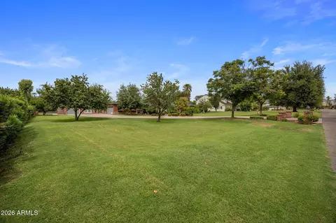Exterior - 334 E Glenn Dr, Phoenix, AZ 85020 photo 30 of 30