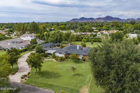 View/Area - 334 E Glenn Dr, Phoenix, AZ 85020 photo 5 of 8